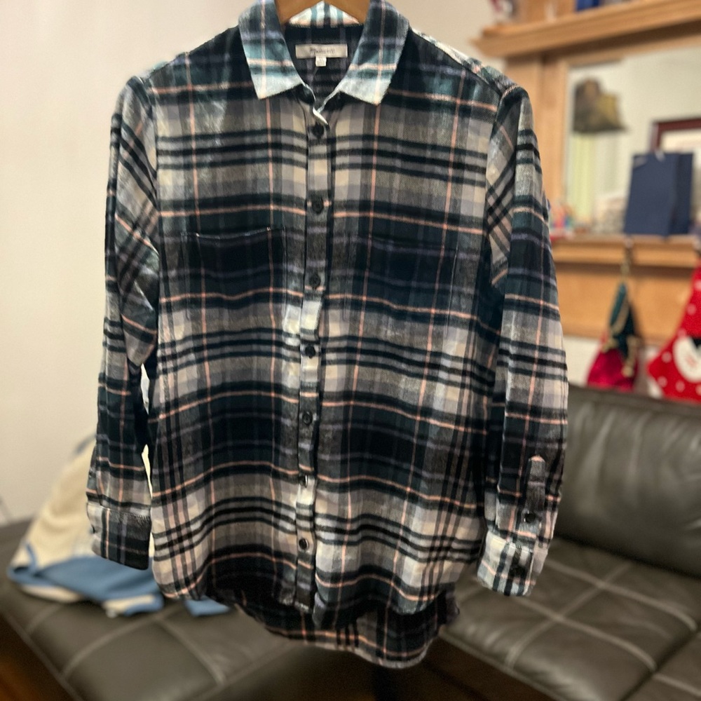 Maxwell plaid shirt with hand pockets super soft $88 NWT size XS